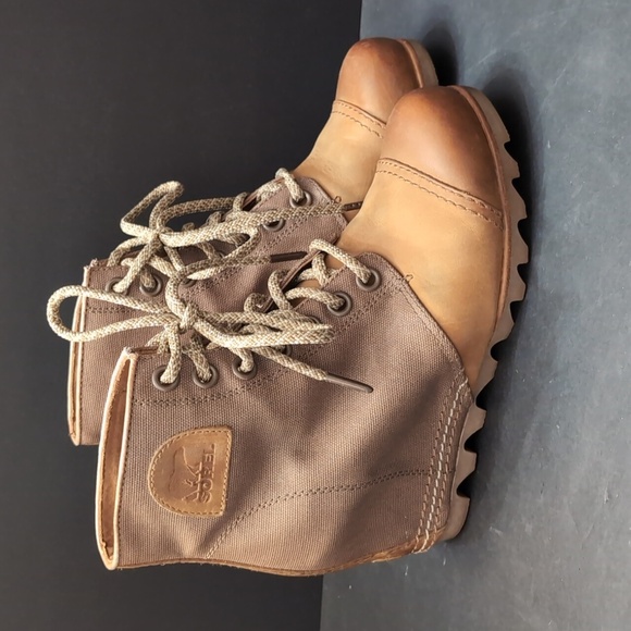 Sorel PDX, Women's Wedge Boots Leather/Canvas ,Size 8.5. - Picture 1 of 13